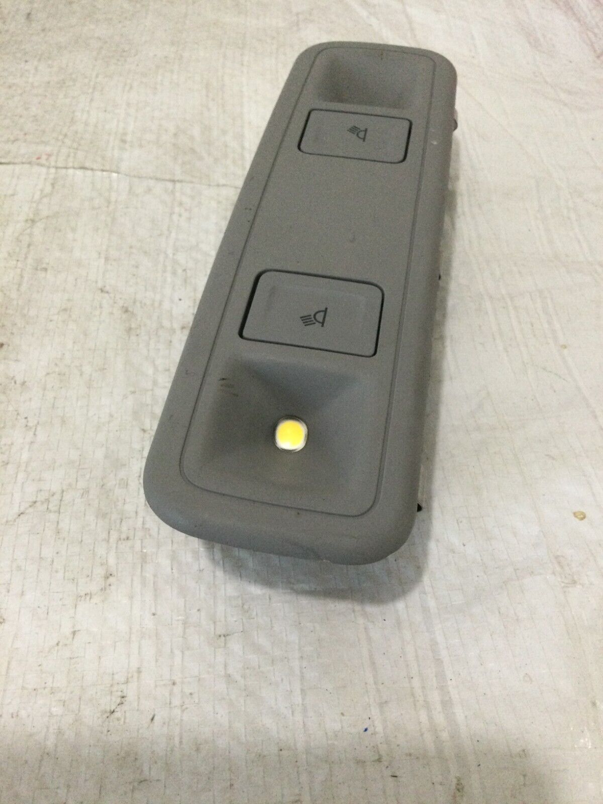 2019-2022 GMC Sierra 2500 Interior Dome Light 84407750 OEM
