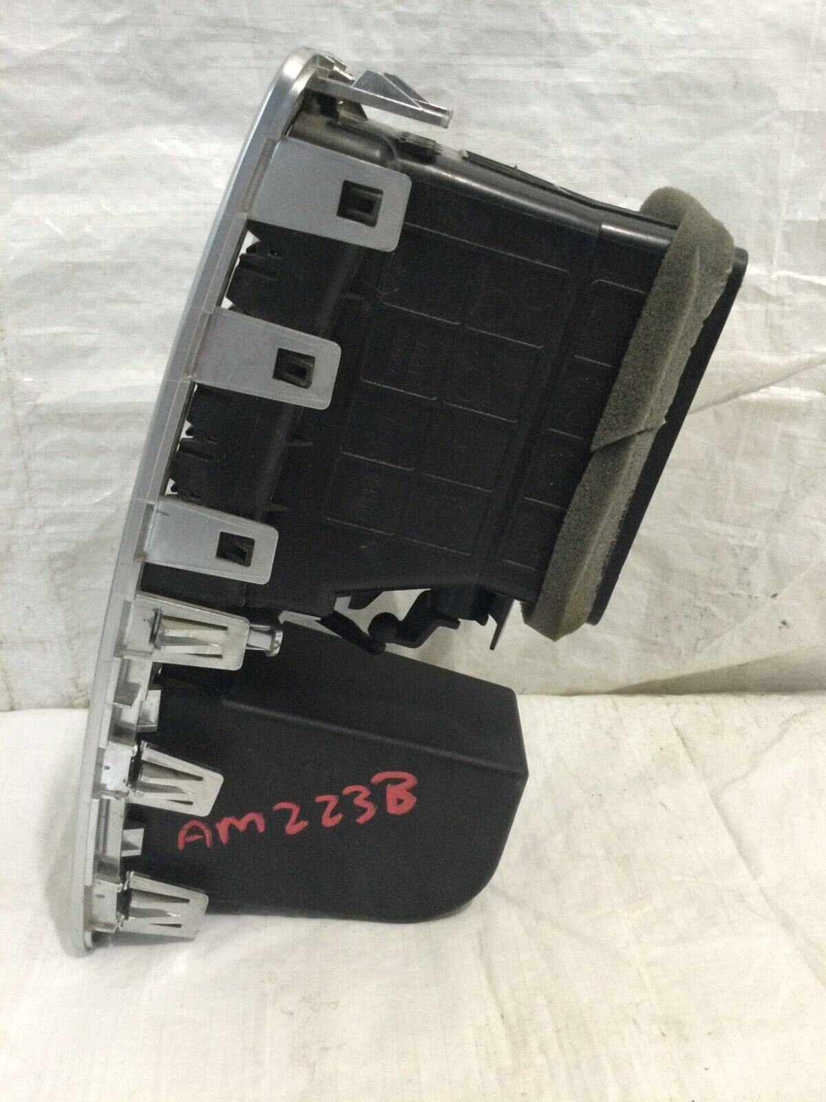 2016-2017 RAM 2500 3500 Right Heater Dash Vent 6.7L Diesel OEM