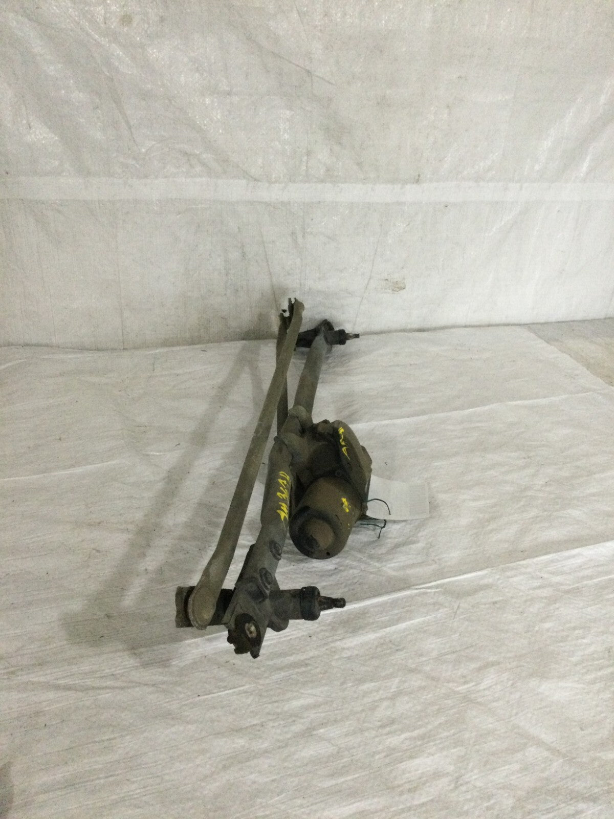 2001 Chevrolet Silverado 2500 Windshield Wiper Motor With Linkage OEM