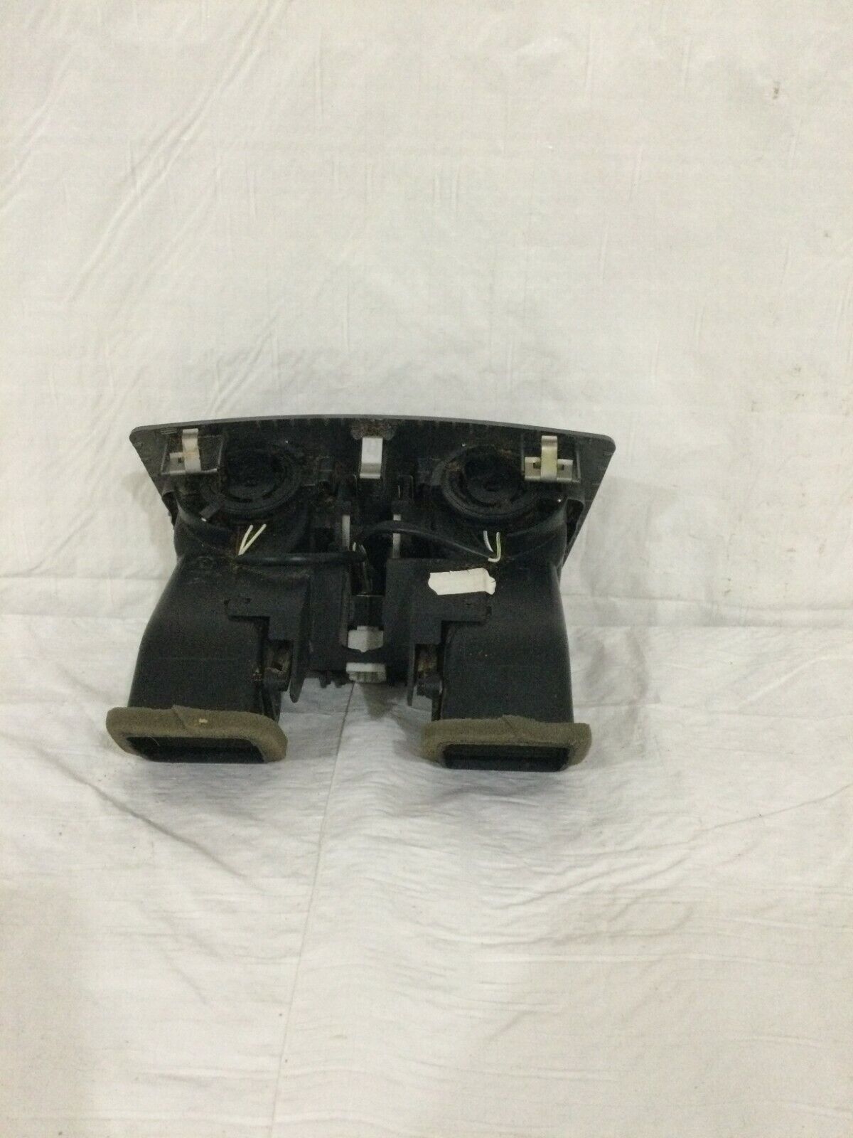 2006 BMW E65 750LI Center Console Rear Air Vent OEM 