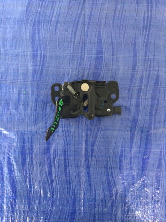 2010 Dodge Ram 2500 Hood Latch OEM