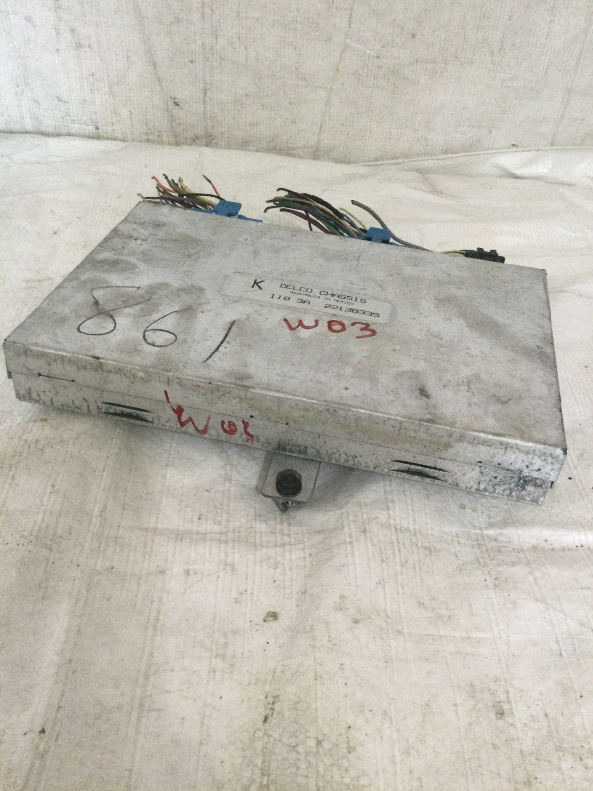 1997 Cadillac Seville Suspension Control Module OEM 22138335