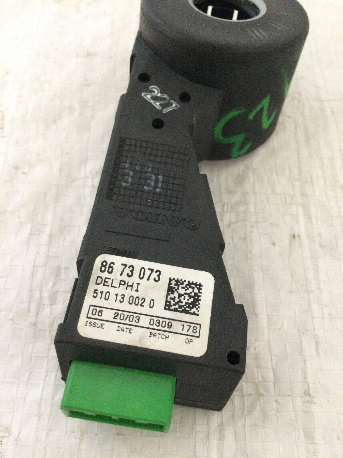 2001-2004 Volvo S60 Antenna Immobilizer Ring, Ignition/Alarm switch OEM 8673073