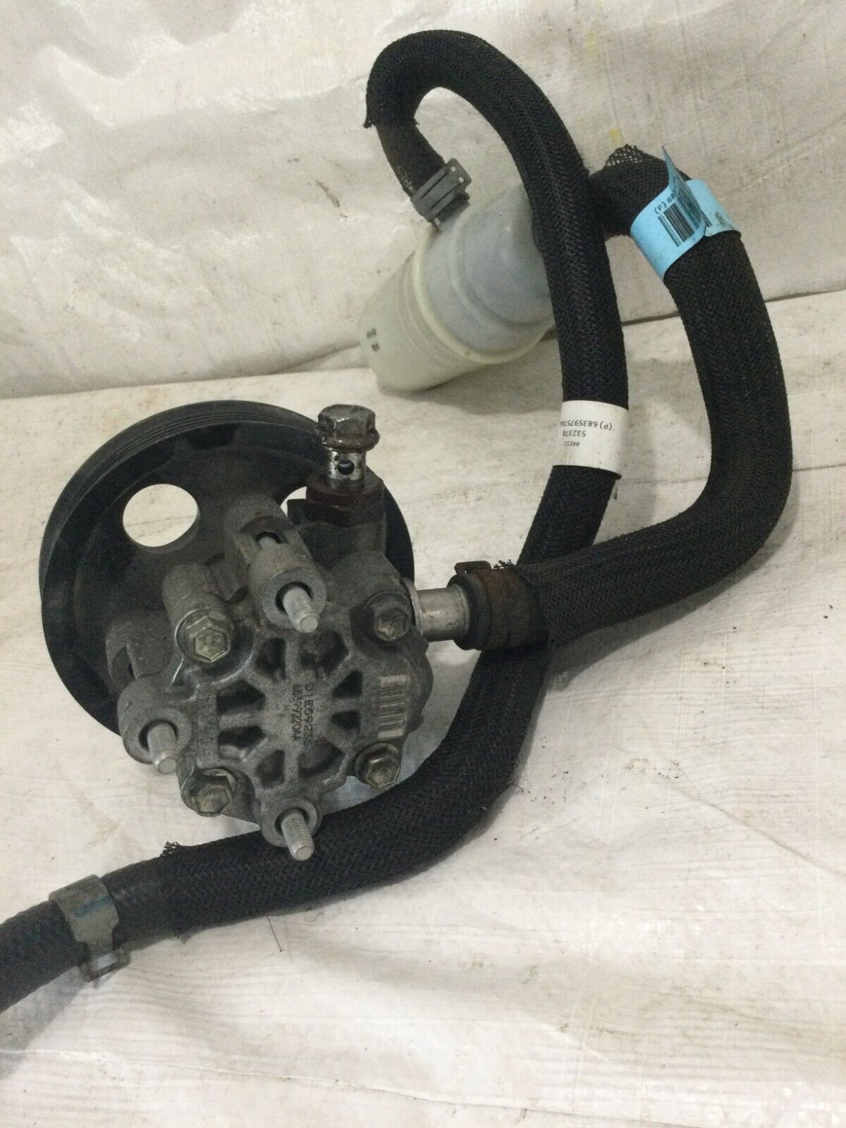 2019-2023 Dodge Ram 2500 Power Steering Pump Assembly W/ Hose Reservoir OEM