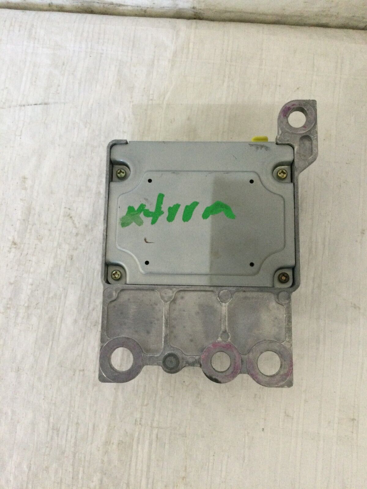 2001 Nissan Xterra SRS Control Module Under Console OEM
