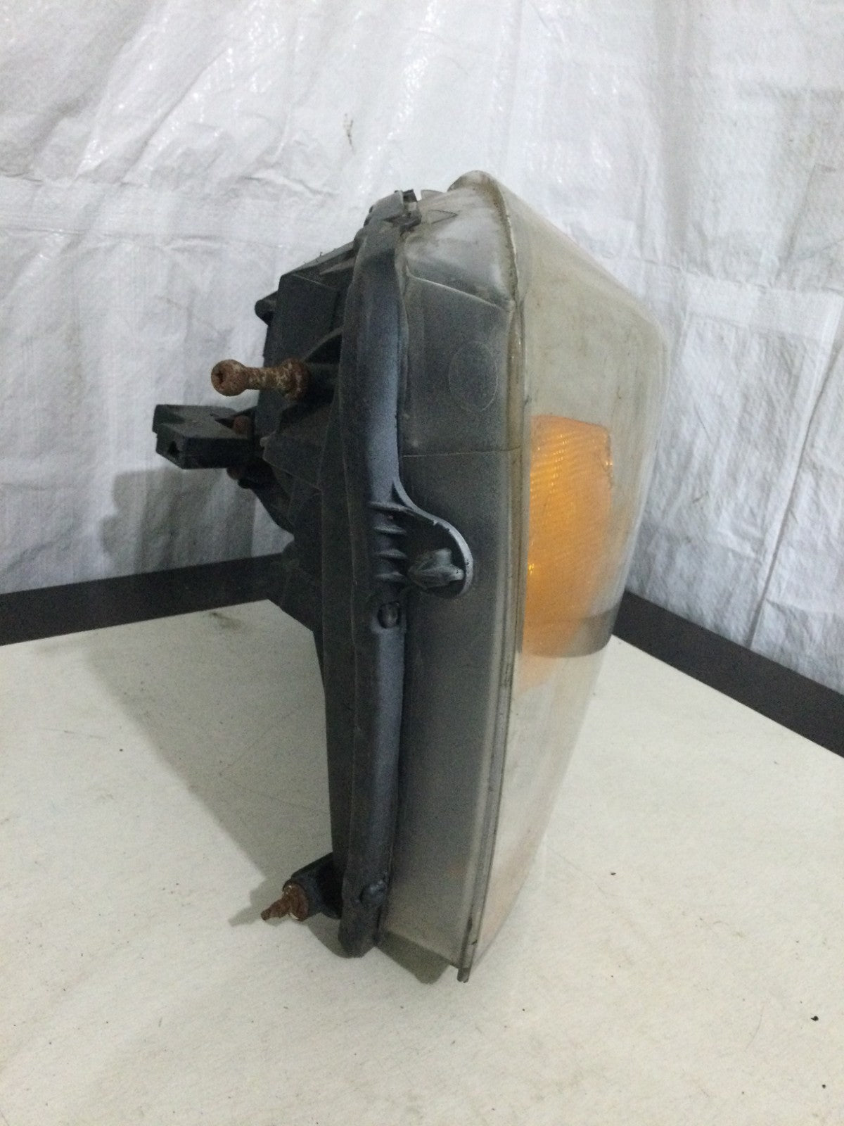 2006 Dodge Ram 1500 Right Passenger Side Headlight Eagle Eyes OEM CS182-B001R
