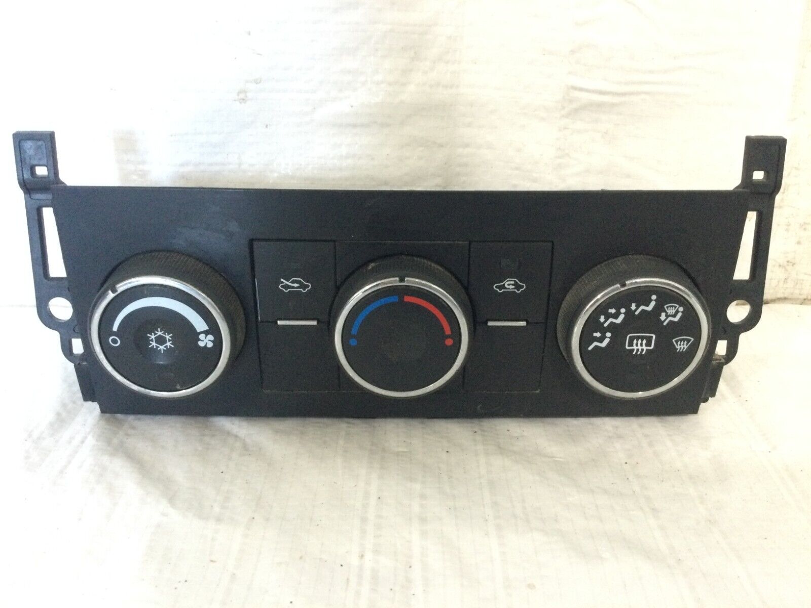 2007-2009 Chevrolet Silverado 2500HD A/C Heater Climate Control Temperature OEM