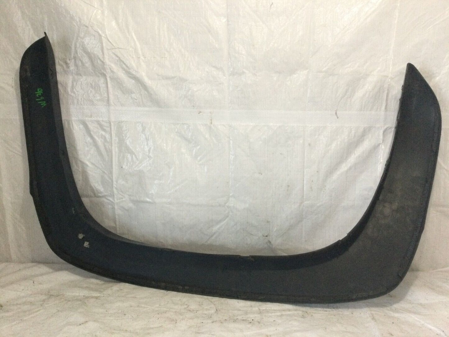 2005 Chevrolet Silverado 2500HD Rear Left Driver Side Fender Flare OEM