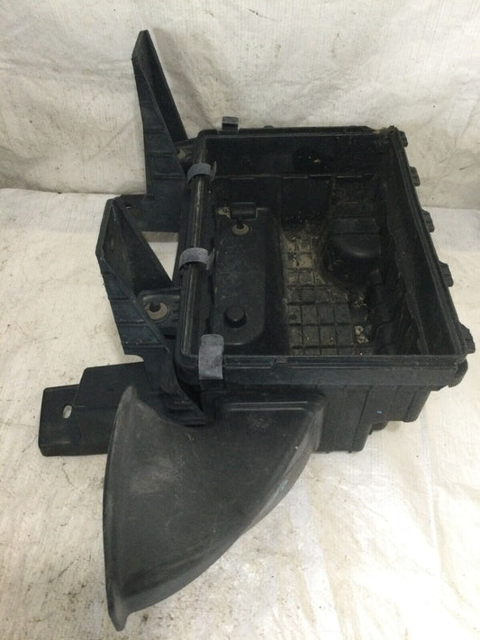 2012 Dodge Ram 1500 Air Cleaner Filter Box  5.7L  OEM ( Missing Top )
