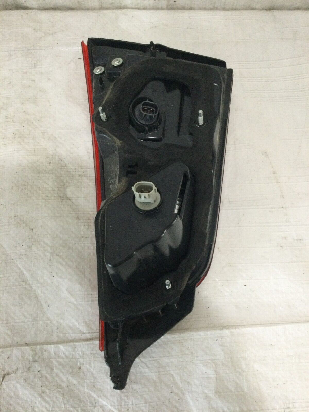 2017-2019 Nissan Rogue Sport Driver Left Side Tail Light Taillight OEM