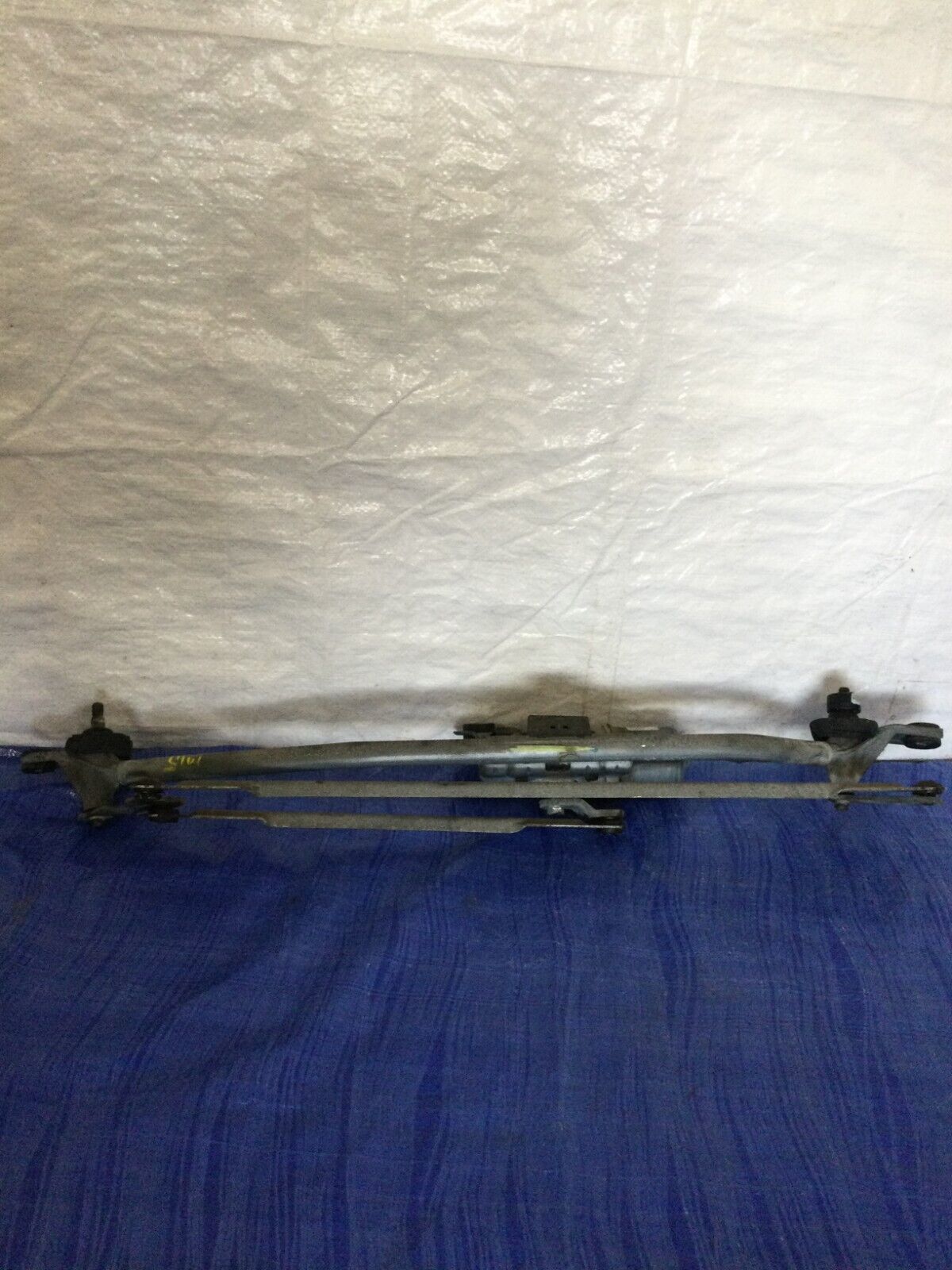 2007-2008 Cadillac Escalade ESV Front Windshield Wiper Motor W/ Linkage OEM