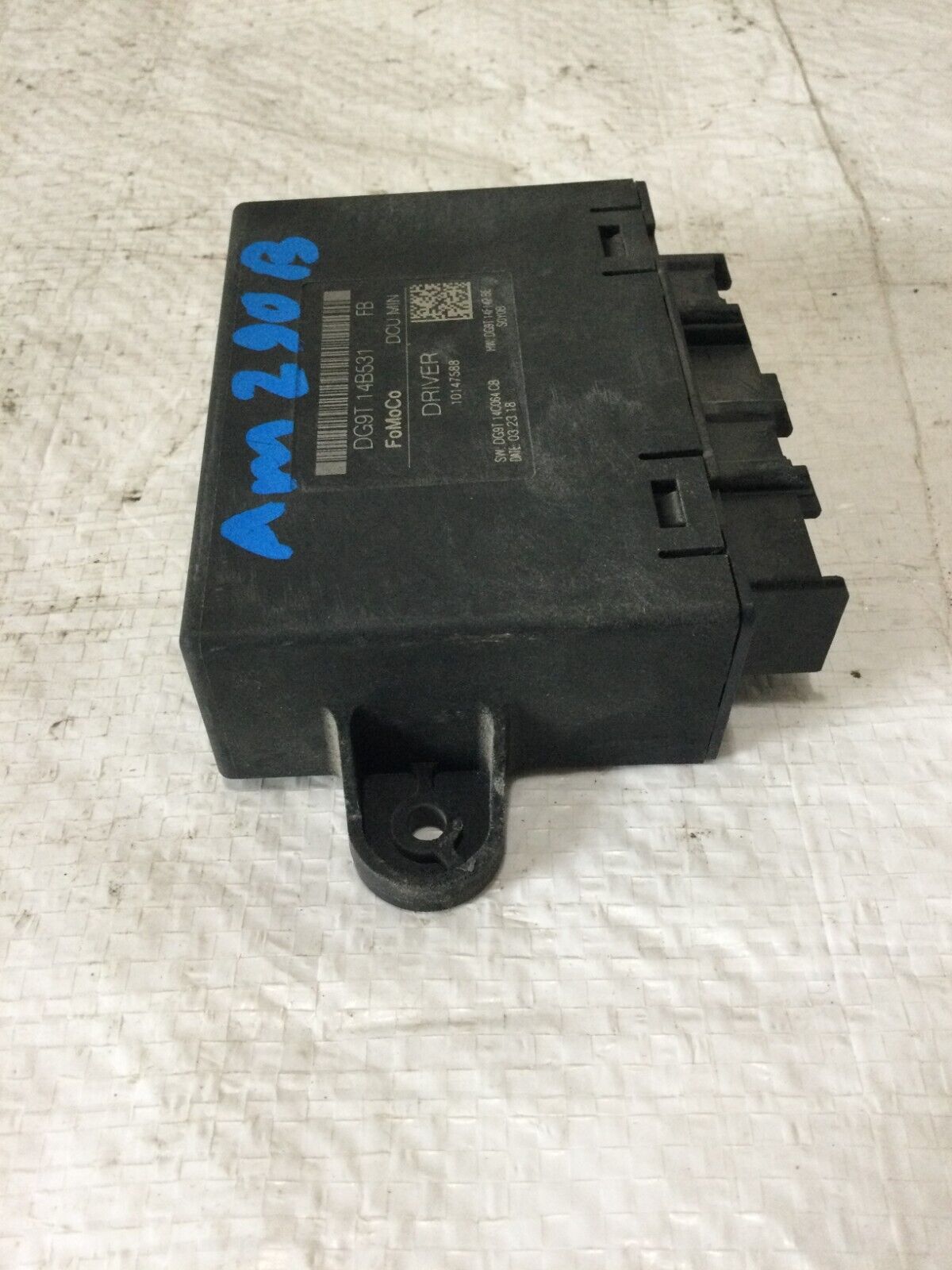 2018 Ford F-150  Front Left Driver Side Door Window Control Module OEM