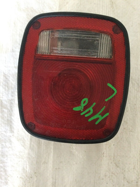 2007 Dodge Nitro Rear Left Signal Stat Light 5010 Series  OEM