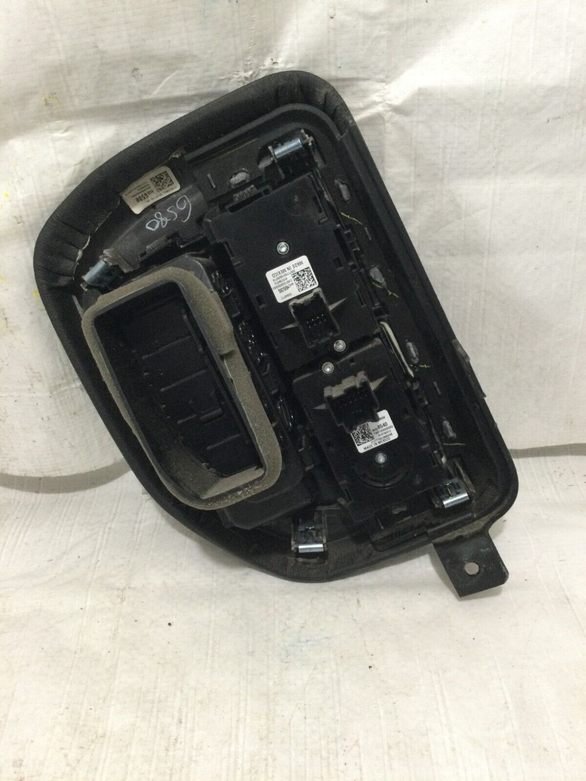 2019-2021 Chevy Silverado 1500 Dash Air Vent Headlight Trim Panel Switch OEM