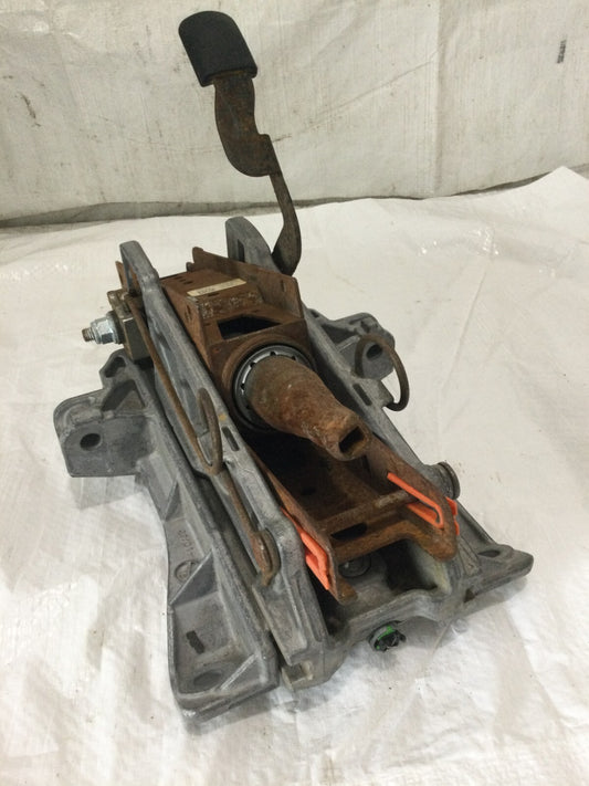 2019 Ford Taurus Steering Column Assembly OEM DG13-3C529-CG