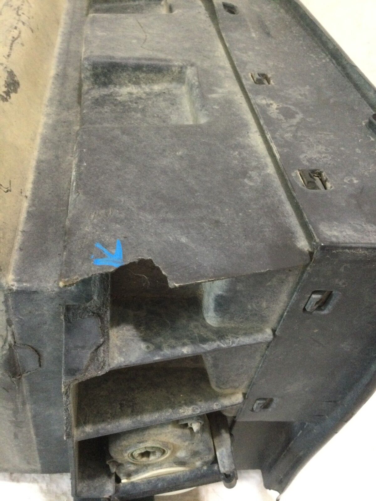 2017 Ford F-150 Active Shutter Lower Grille FL34-8314-D OEM "DAMAGED"