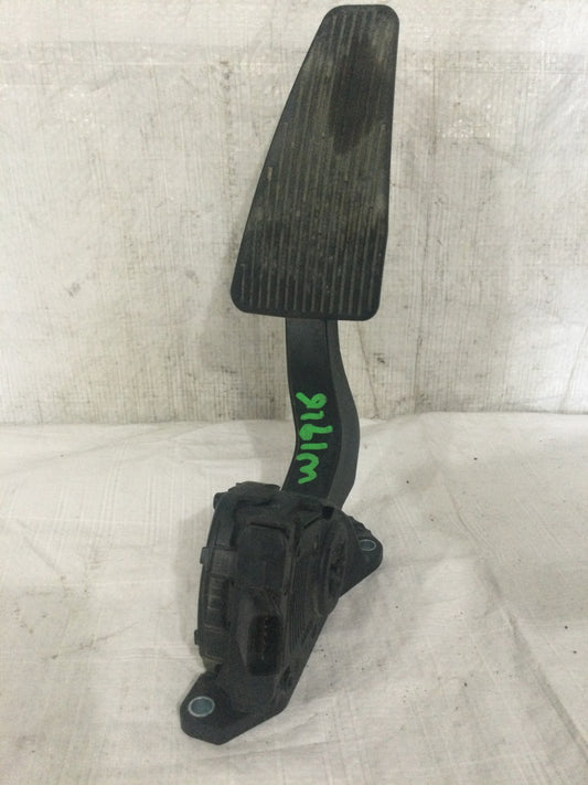 2012 Dodge Ram 1500 Accelerator Gas Pedal OEM 53034160AD