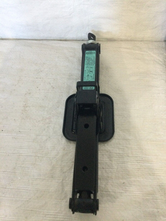 2018  Hyundai Elantra Tire Jack OEM