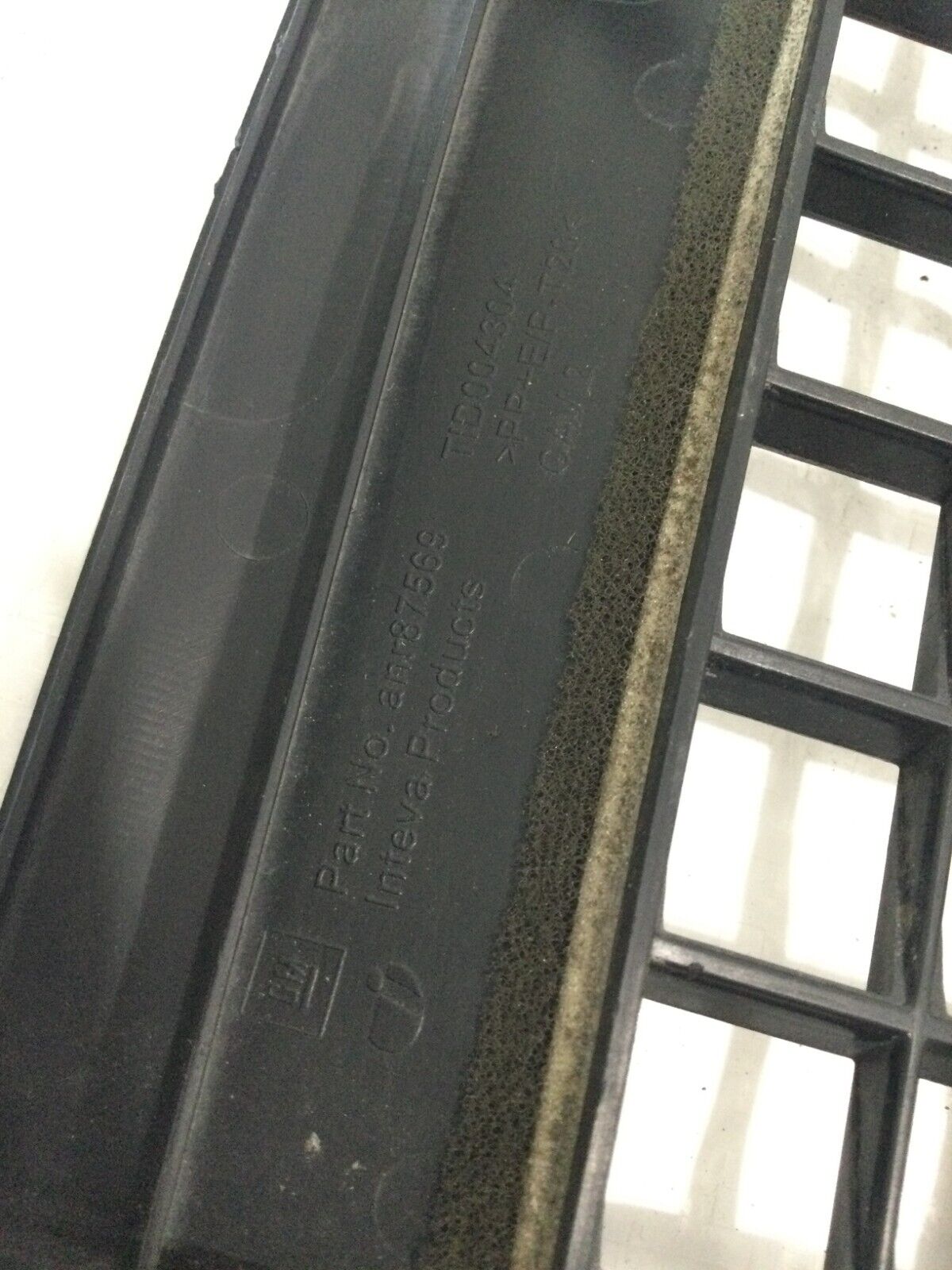 2019 Chevrolet Silverado 1500 Defroster Vent Cover TID004304 OEM