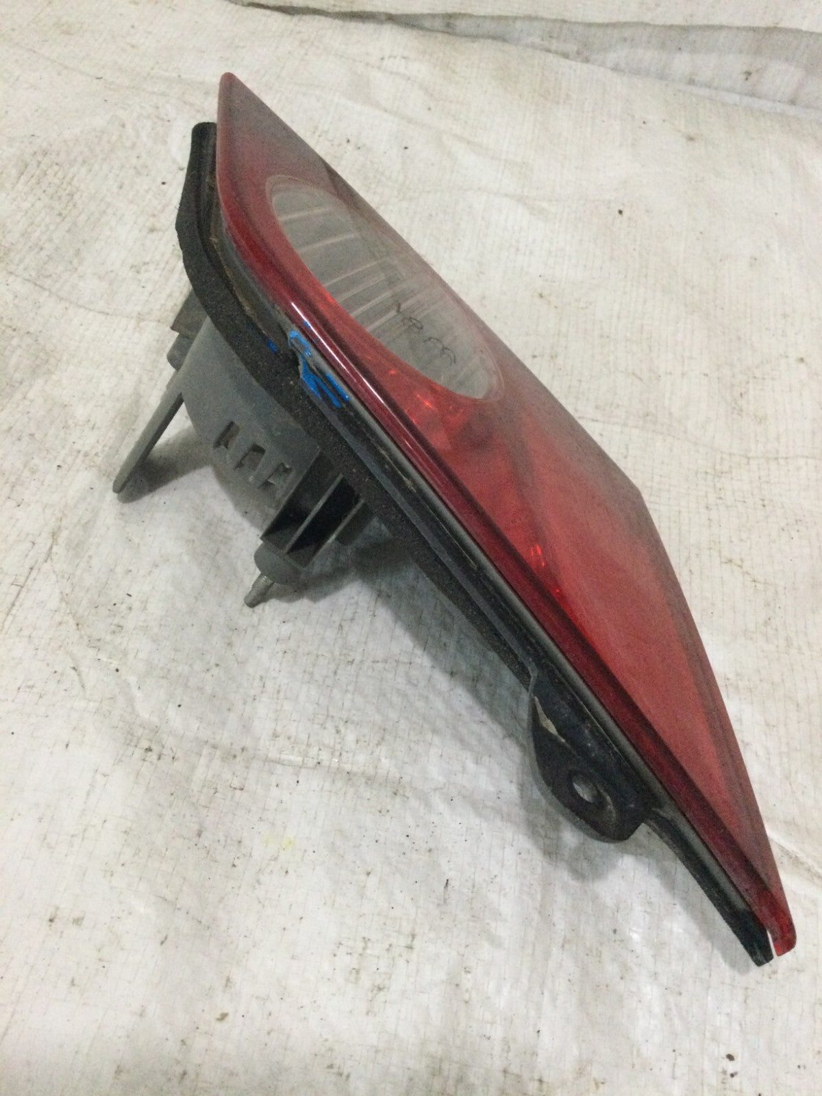 2006 -2007 Infiniti M45 Lid Mounted Left Tail Light Assembly OEM (DAMAGE MARKED)