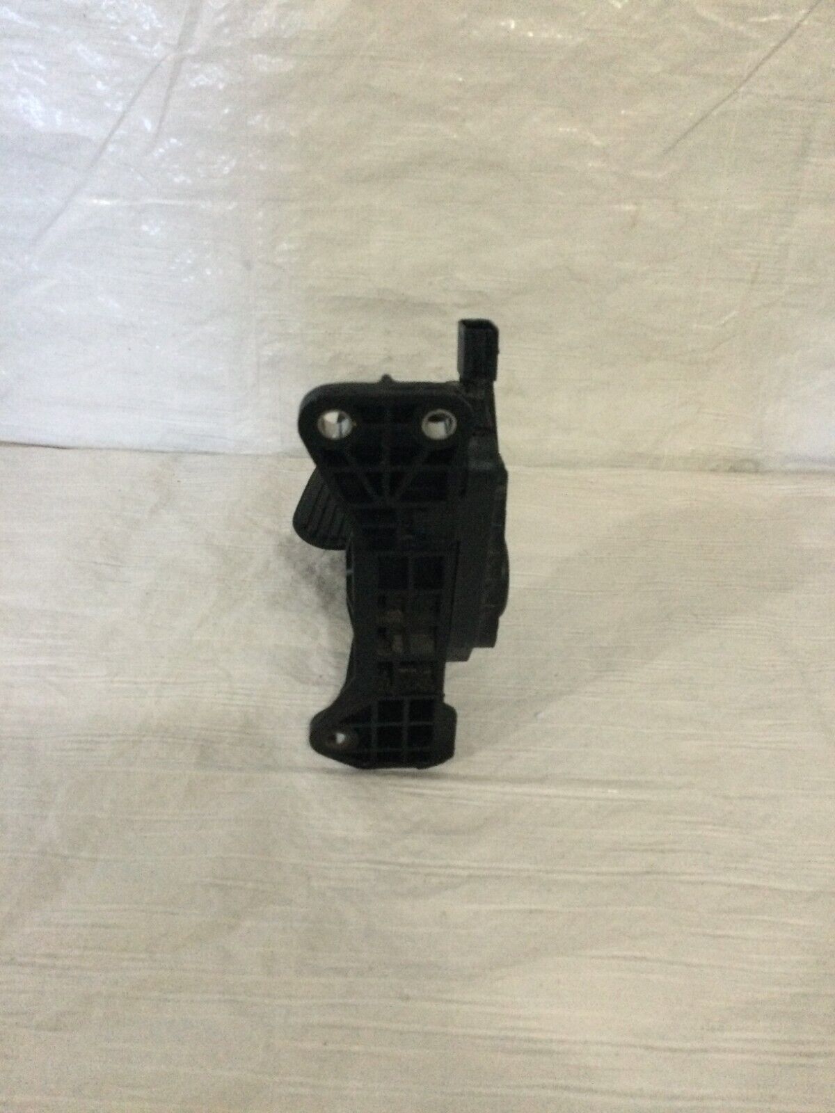 2017-2019 Ford Taurus Accelerator Gas Pedal OEM DG13-9F836-AC OEM