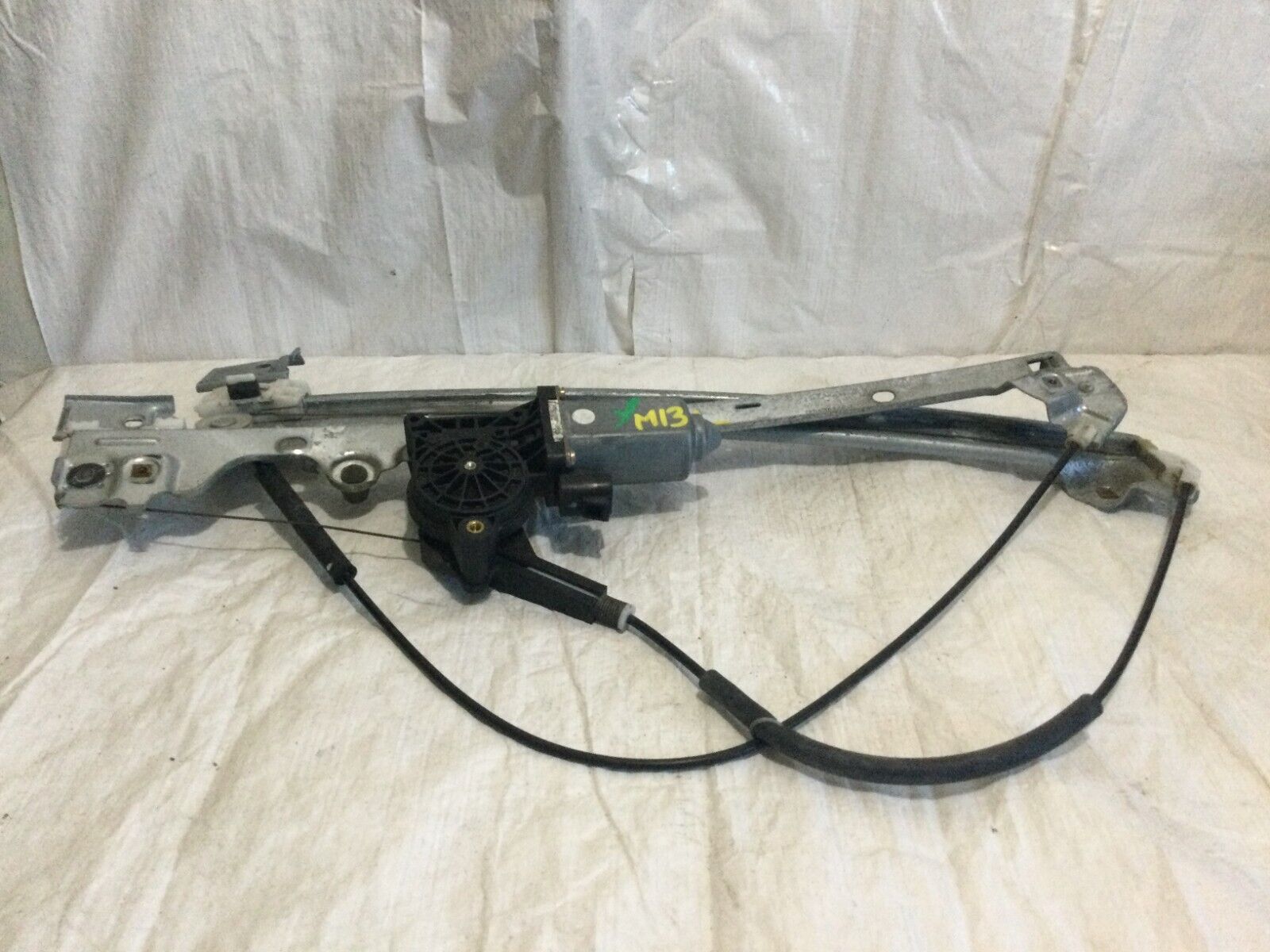 2004-2006 Cadillac Escalade Front Left Window Door Regulator Motor OEM