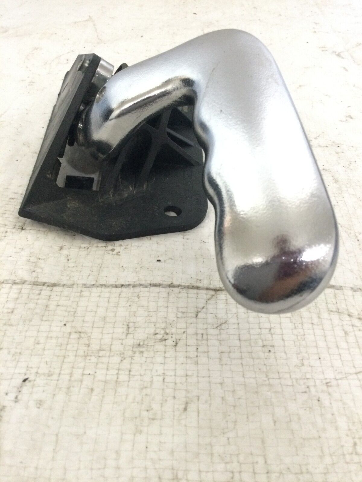 2003-2006 Cadillac Escalade EXT Left Rear Interior Chrome Door Handle OEM