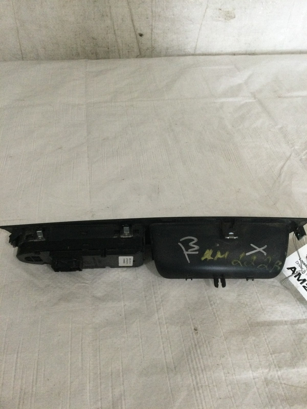 2004 BMW 745I Front Left Door Window Switch OEM 9218044-01