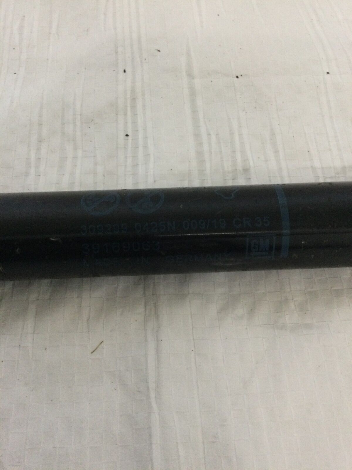 2018-2020 Buick Regal Sportback Lift Support Sportback 39169063 OEM
