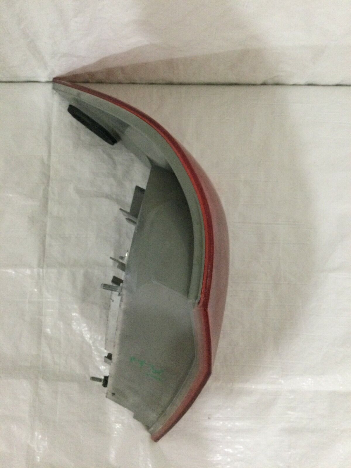 2001-2004 Mercedes-Benz C-240 Right Passenger Tail Light Lamp 2038201064 OEM RH