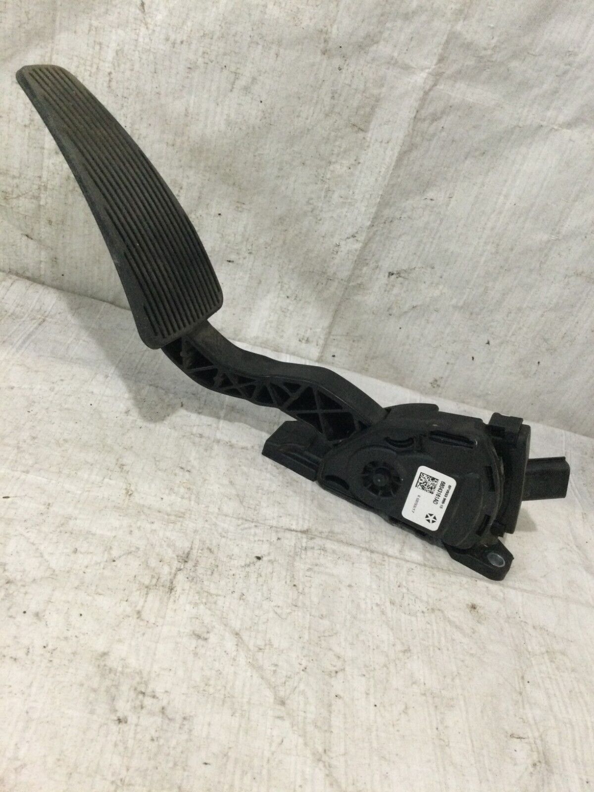 2018 RAM 1500 Accelerator Gas Pedal 68043161AD OEM