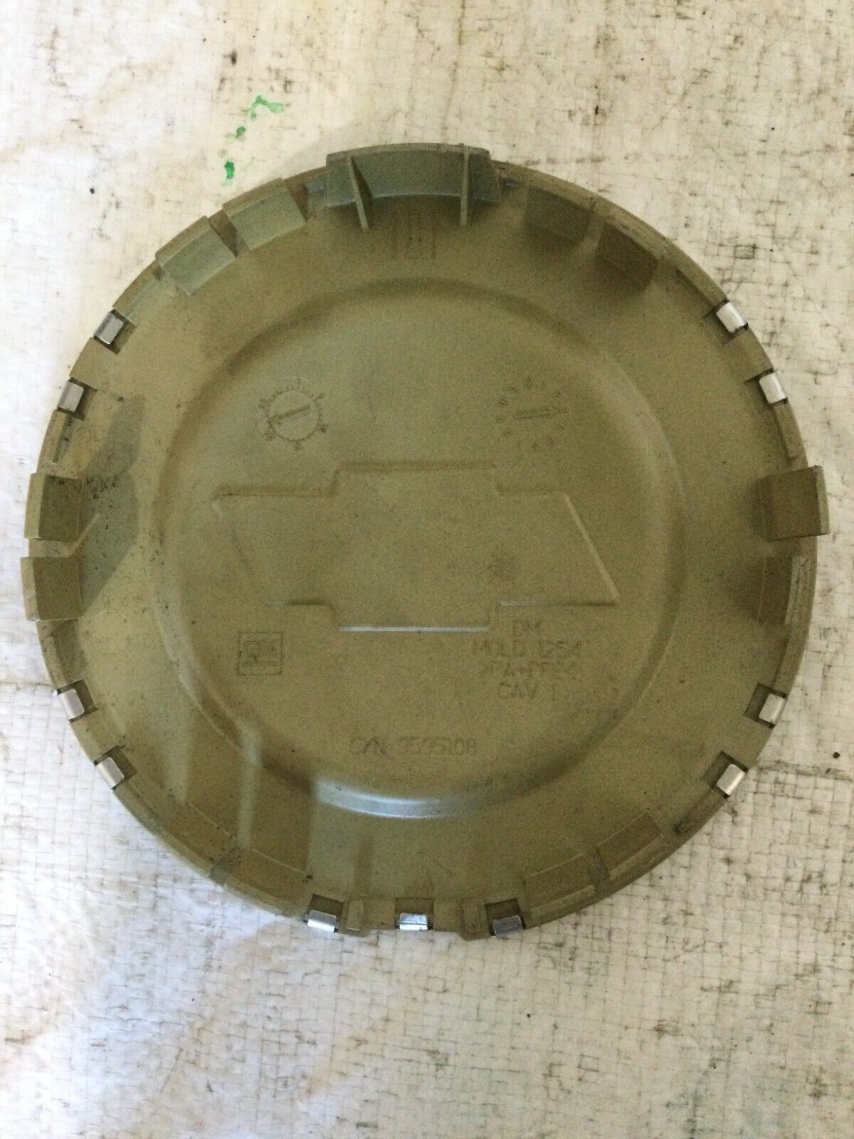 2004-2009 Chevy Trailblazer Wheel Center Cap 9595108 OEM