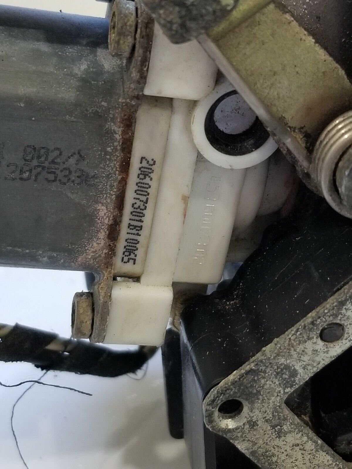 2006 BMW E65 E66 745I 745LI 750I Rear Left Door Lock Actuator Motor 7169239 OEM
