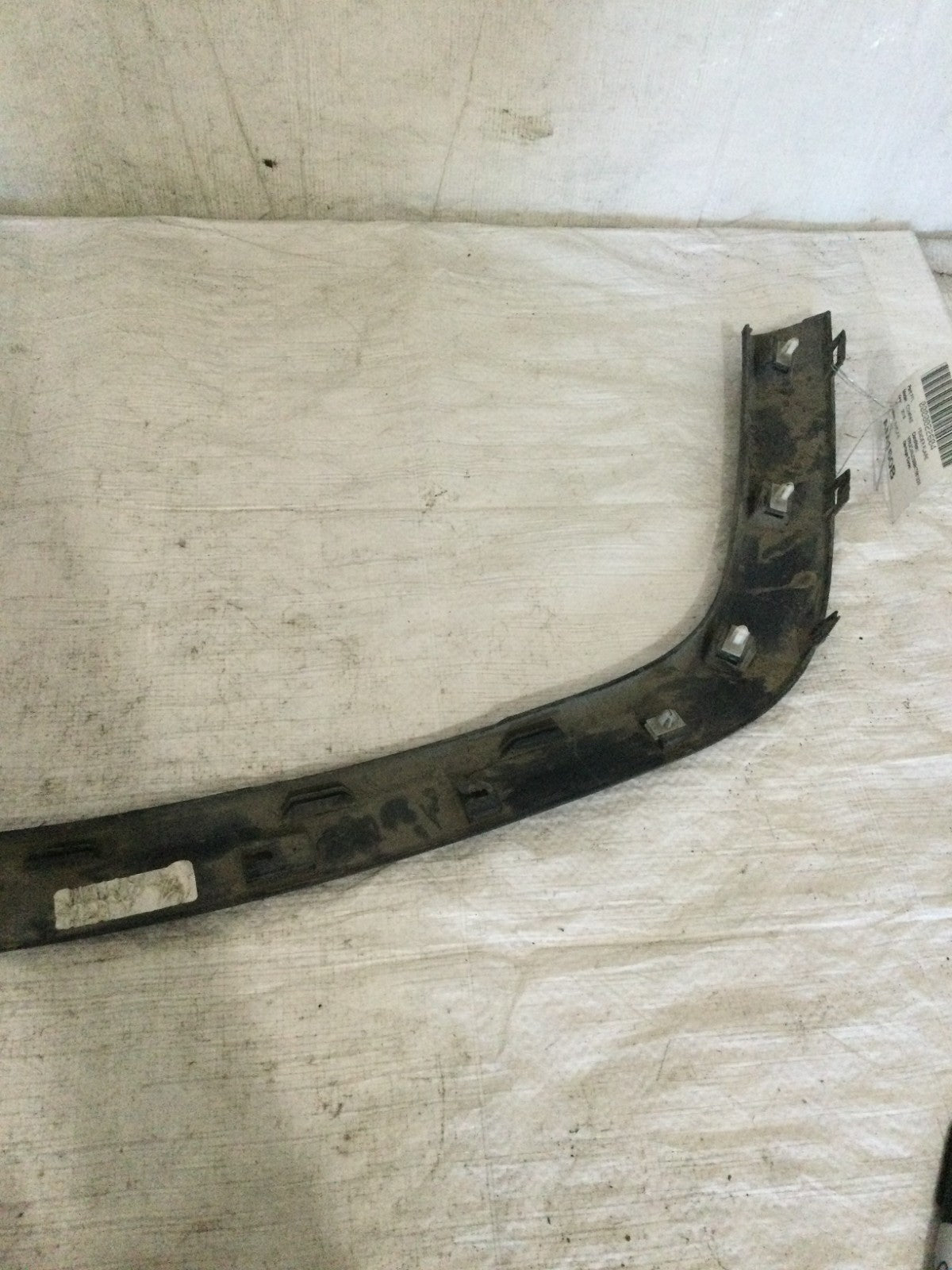 2017-2025 Jeep Compass Front Right Wheel Fender Flare Molding 5UP10TRMAB DAMAGED