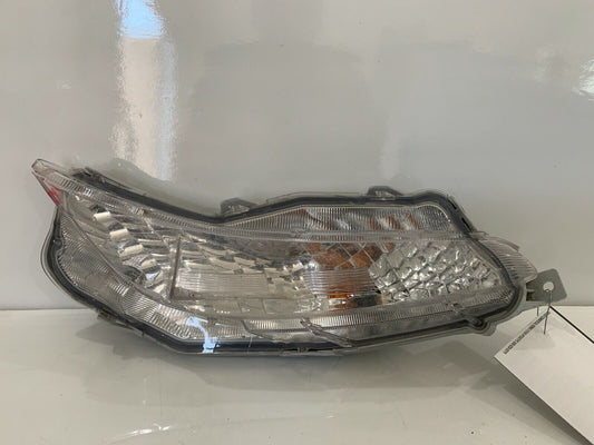 2015 2016 2017 Toyota Camry Halogen Turn Signal Right / Passenger Side OEM RH