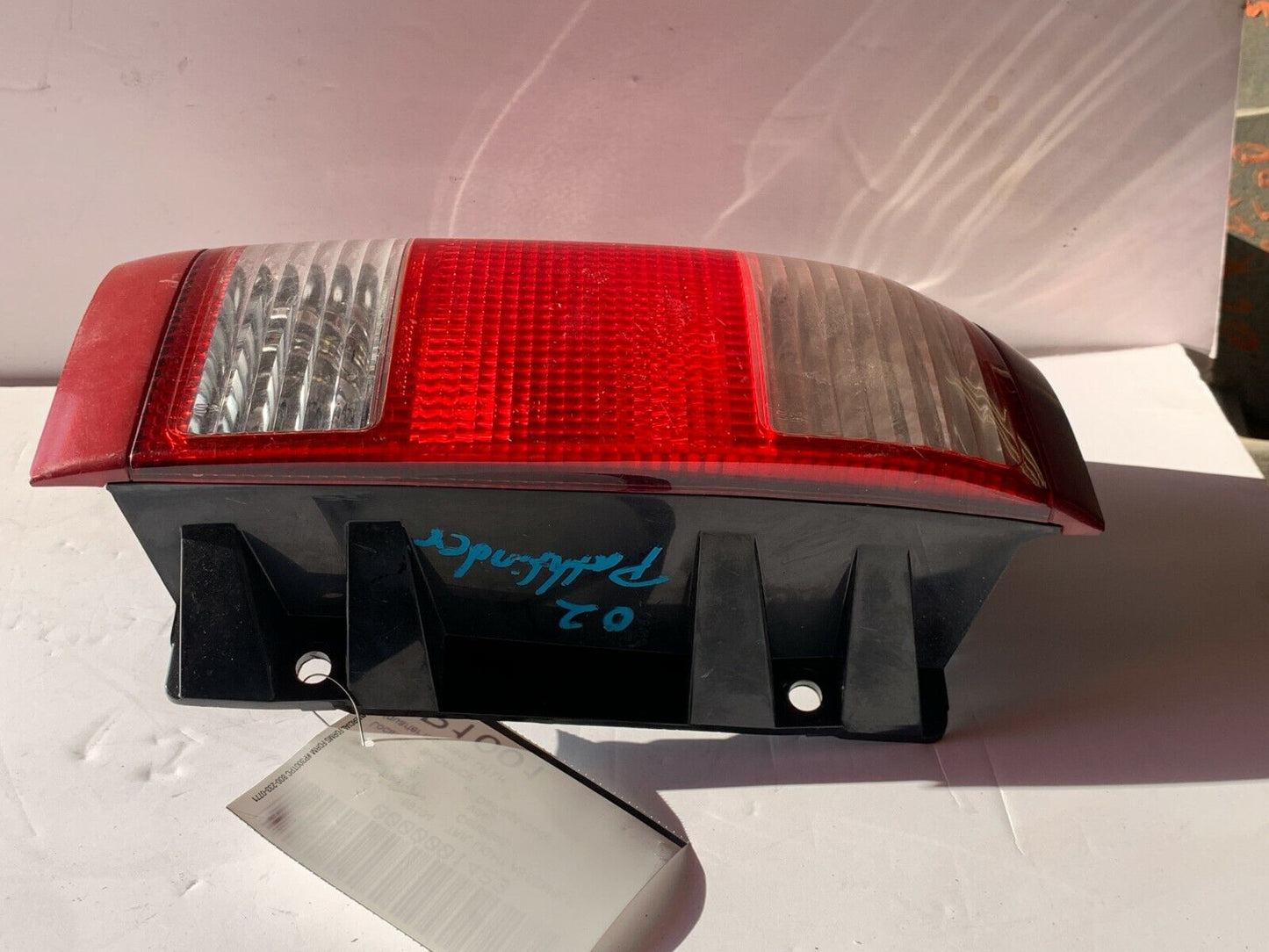 2002 Nissan Pathfinder Tail Light Lamp Rear Left Driver Side OEM LH