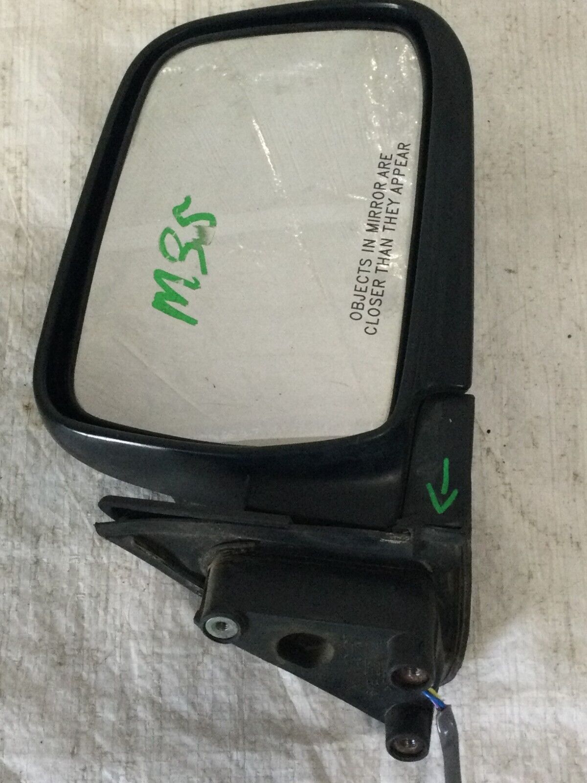 2001 Nissan Xterra Side View Power Door Mirror Right Passenger OEM ( Damage )