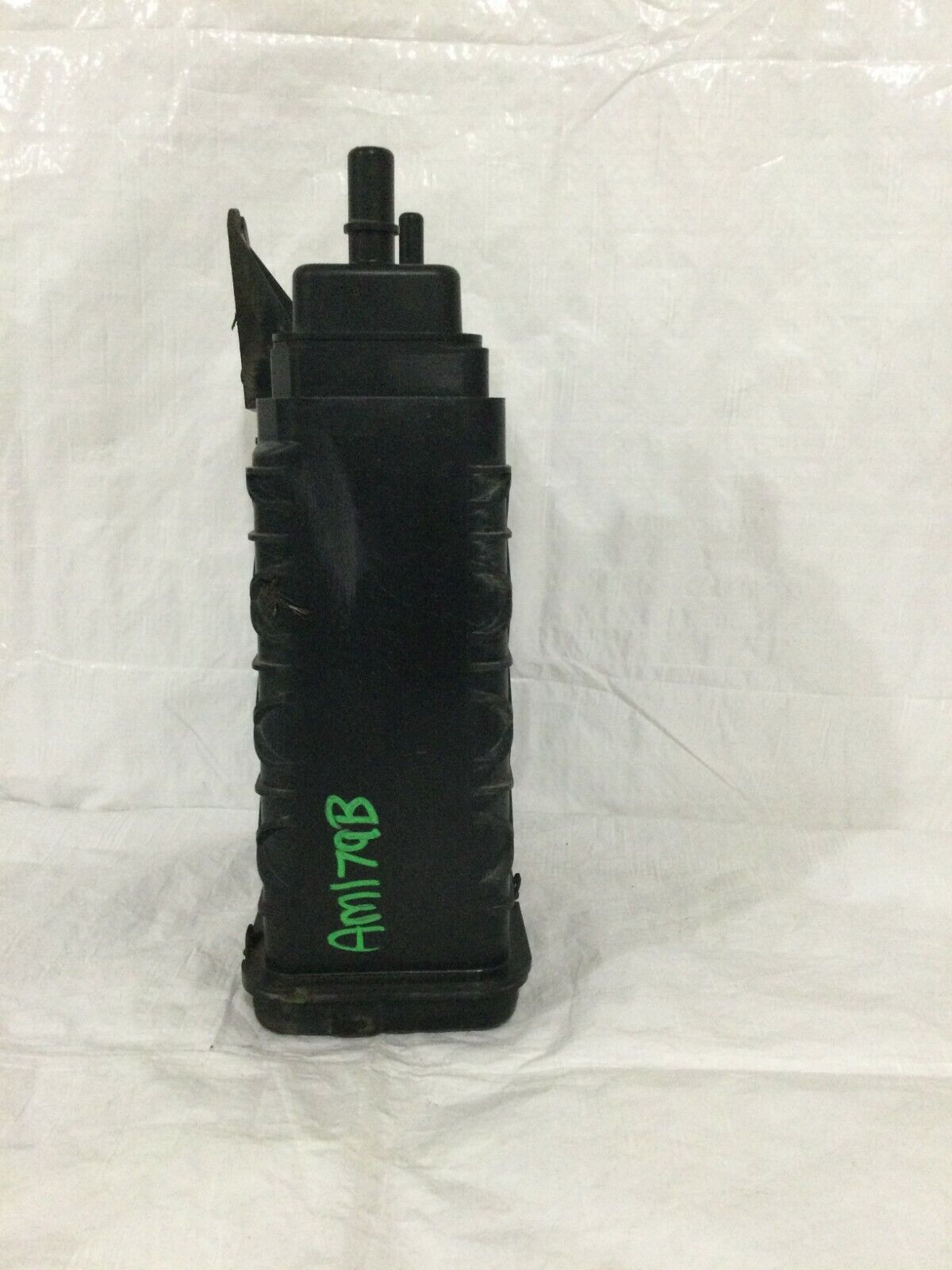 2017 2018 Chevrolet Silverado 1500 Fuel Vapor Canister 84106544 OEM