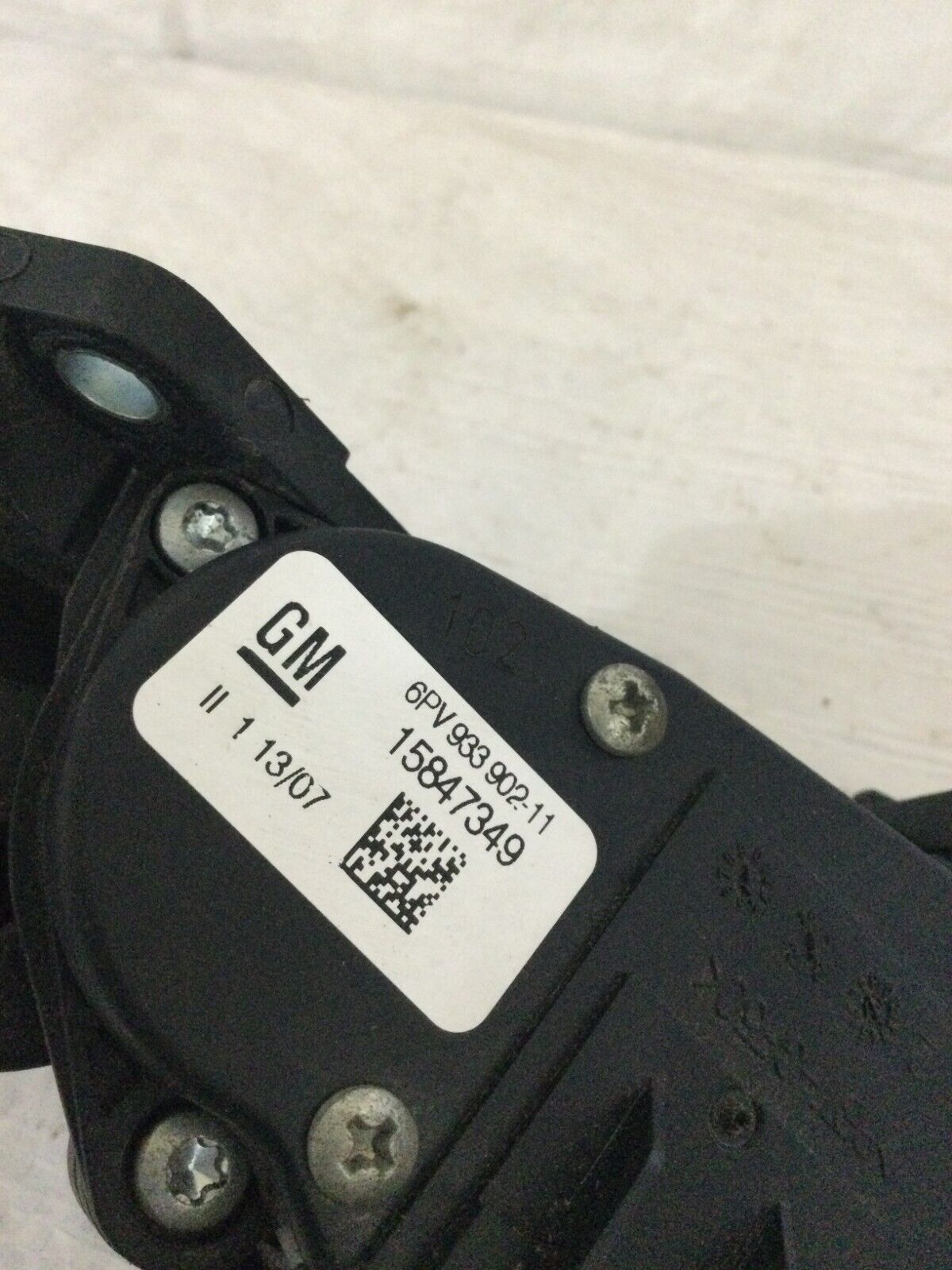 2007-2011  GMC Sierra 2500 HD Accelerator Pedal 15847349 OEM