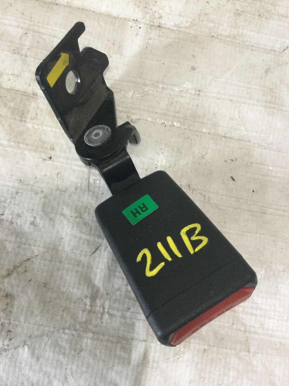 2017 Hyundai Elantra Rear Right Seat Belt Buckle OEM