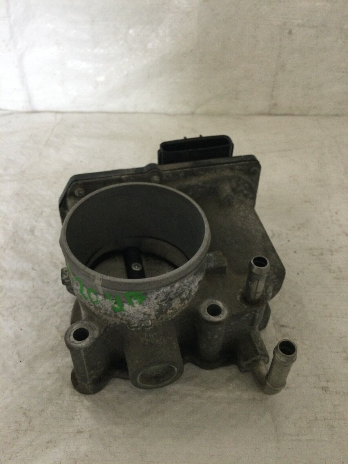 2016 Toyota Camry Throttle Body Valve Assembly 22030-36020 OEM 2.5L