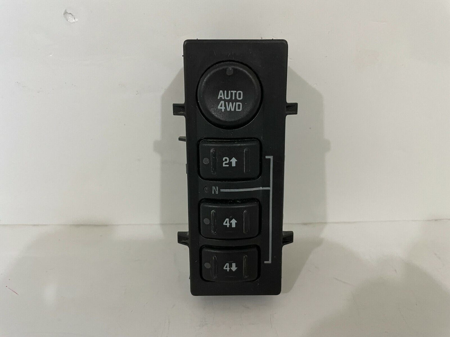 2003-2006 Chevy Silverado Sierra 1500 Auto 4WD Transfer Case Switch 15164520 OEM