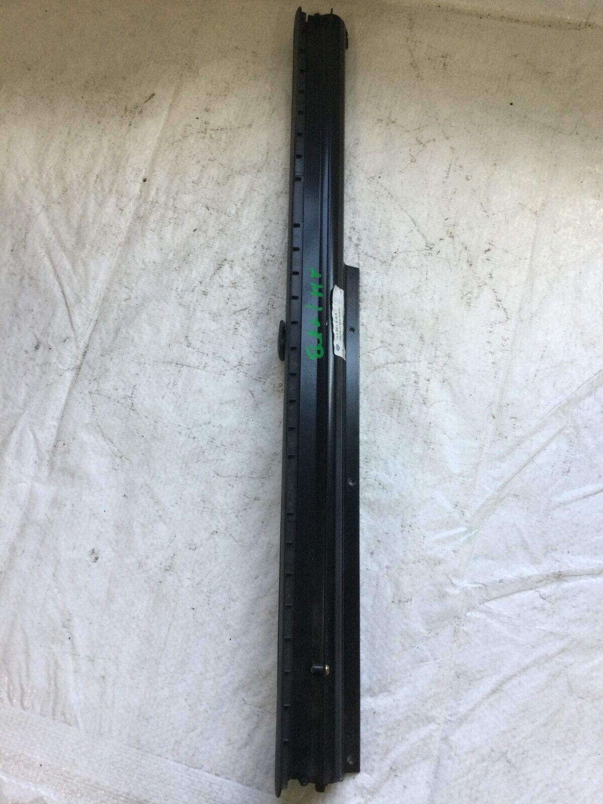 2007 Volkswagen Touareg Rear Right Door Window Glass Sun Shade OEM