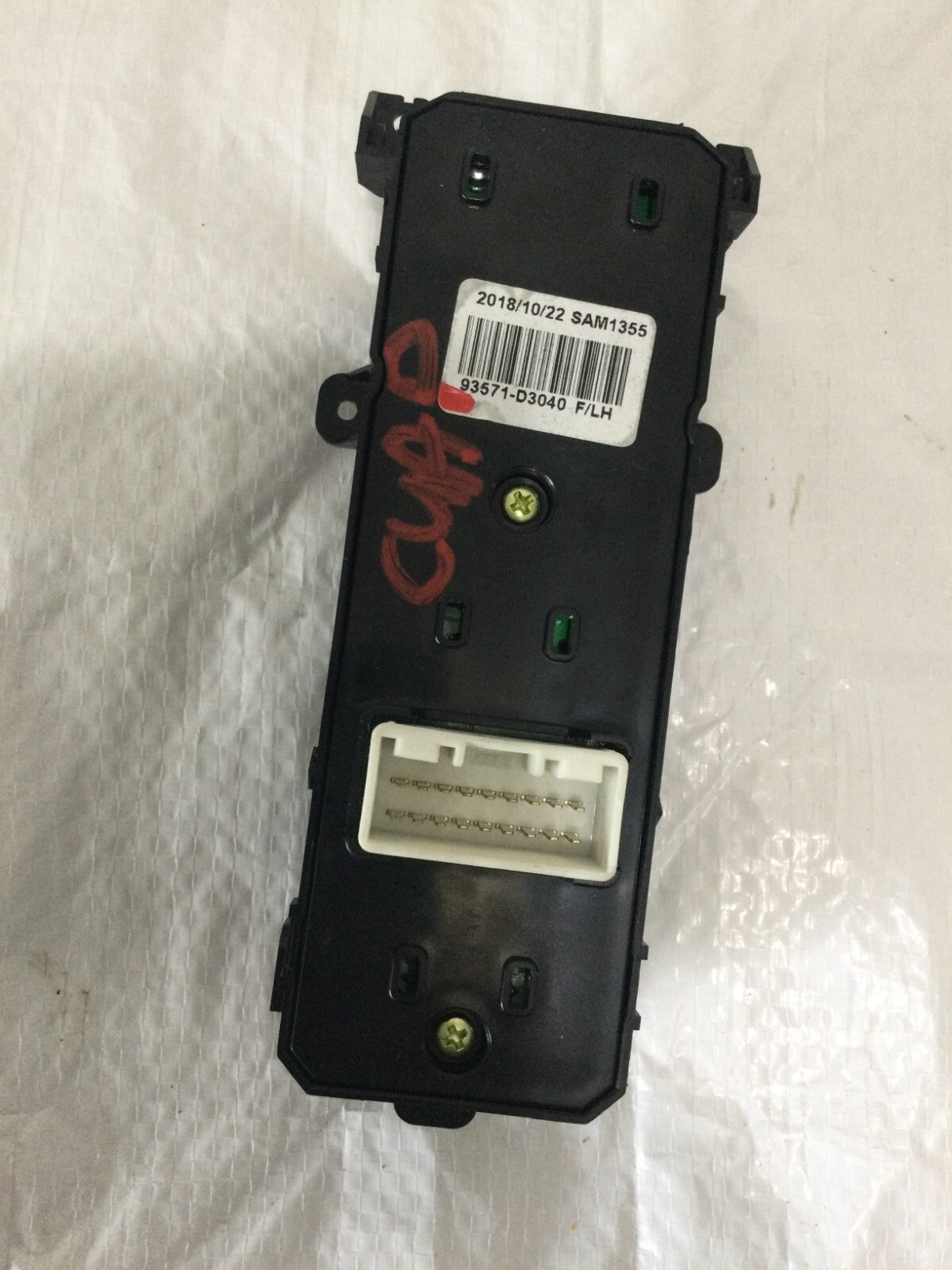 2016-2021 Hyundai Tucson Front Left Driver Master Power Window Switch 93570D3020