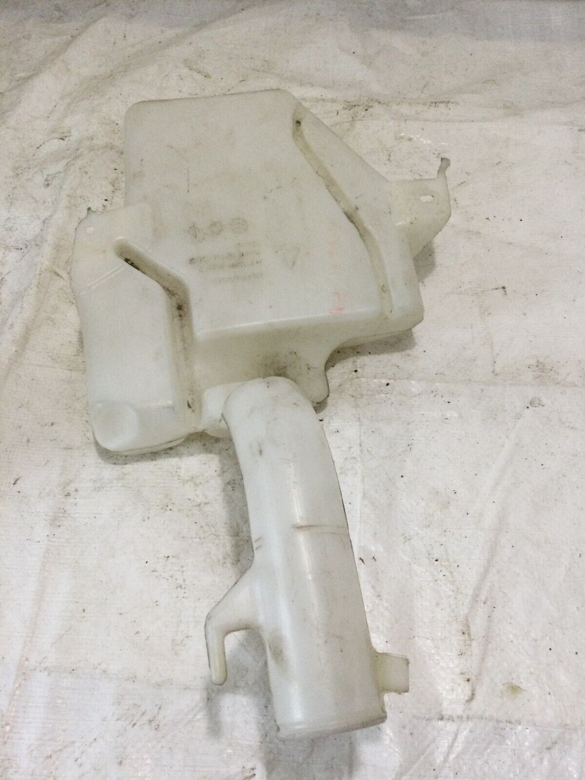 2017 Dodge Grand Caravan Windshield Washer Fluid Reservoir Tank 05113650AD