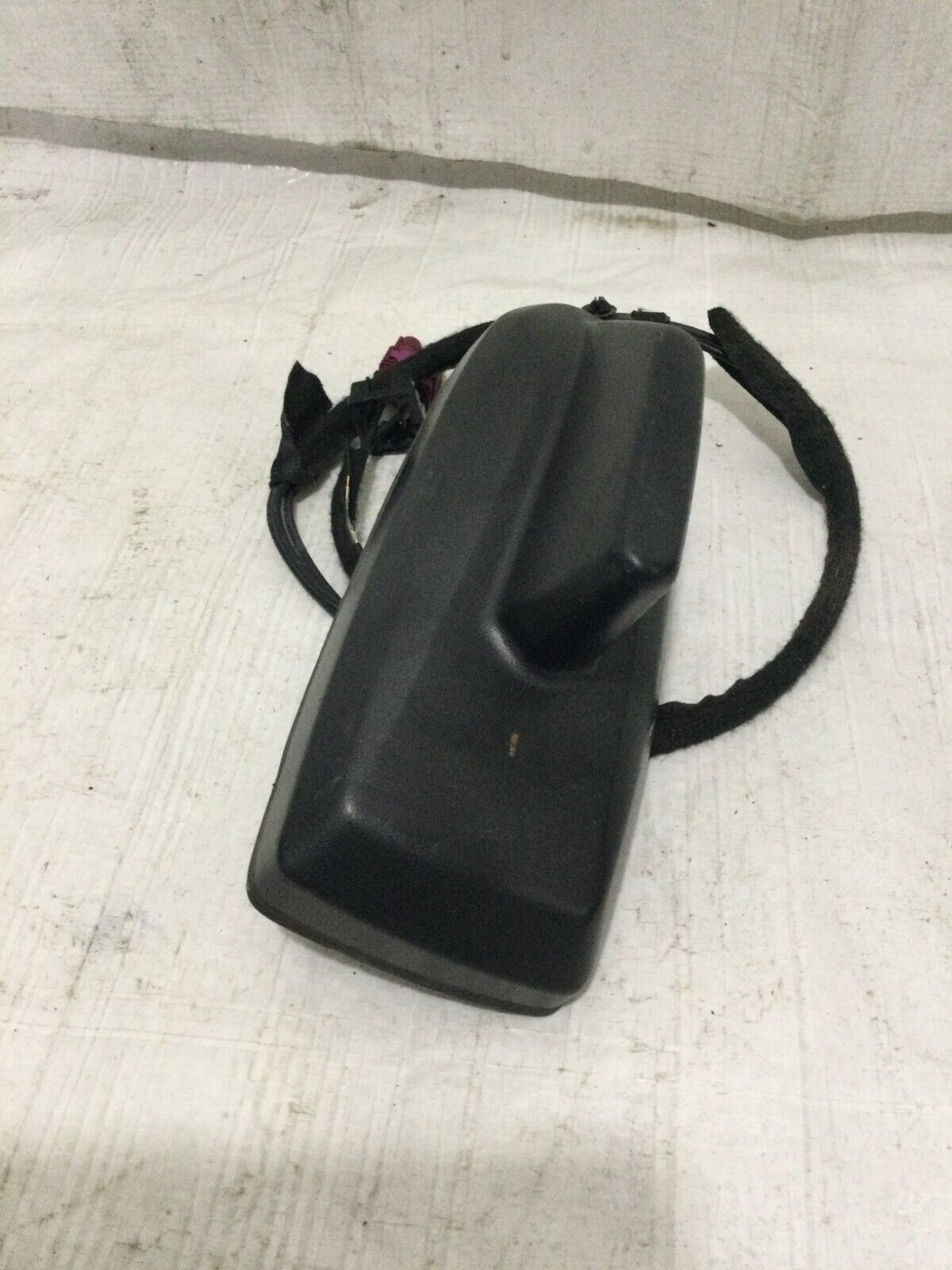 2021 Chevrolet Silverado 1500 Roof Mounted  Shark  Fin Antenna 84469887 OEM