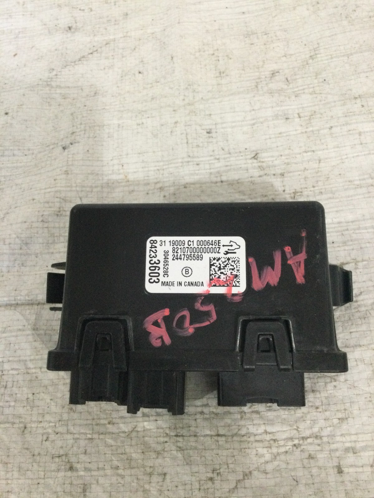 2019 Chevrolet Blazer Power Tailgate Liftgate Control Module OEM 84233603