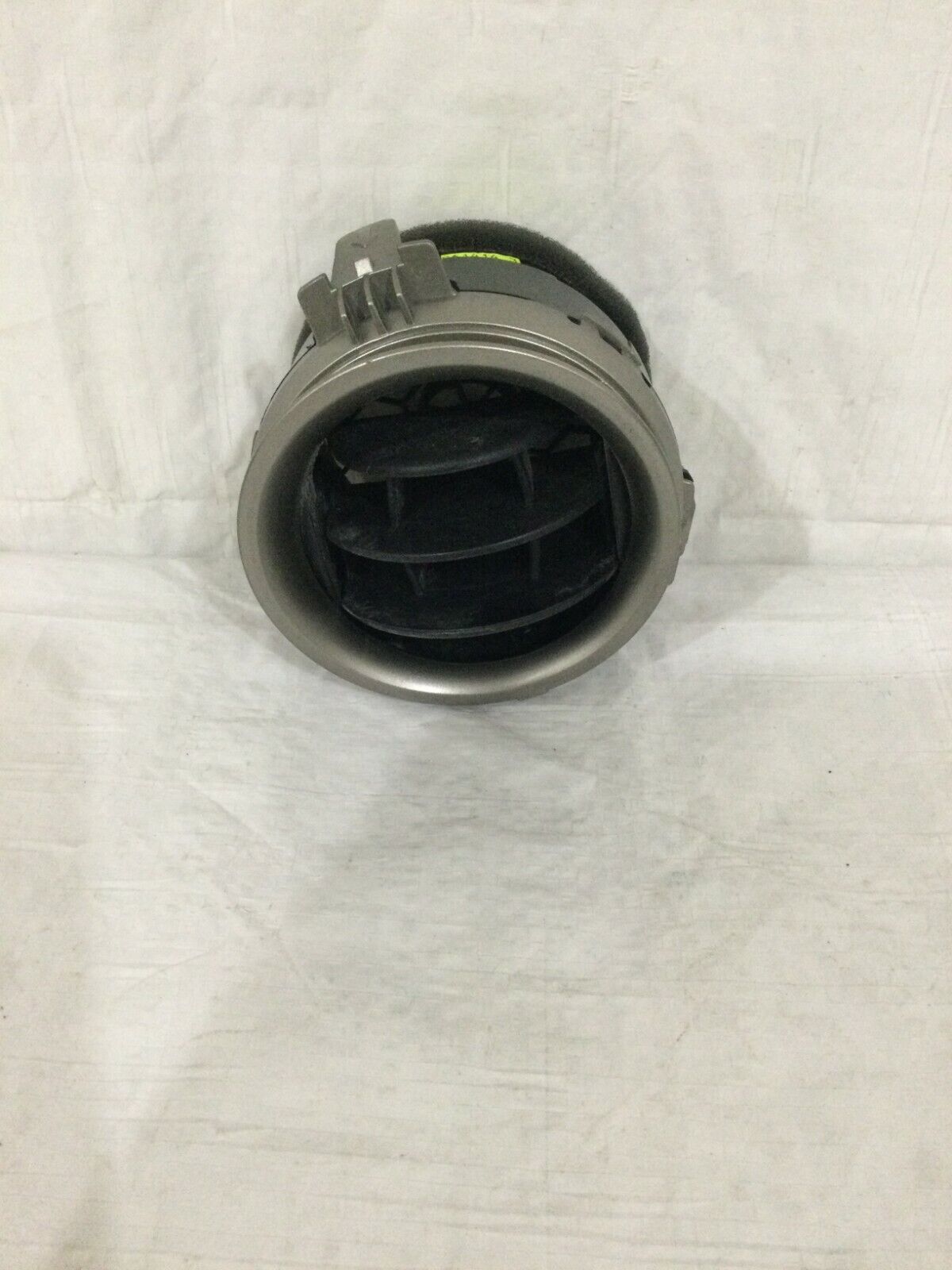 2016 Toyota RAV4 Front Dash Air Vent 55660-0R010 OEM Left LH