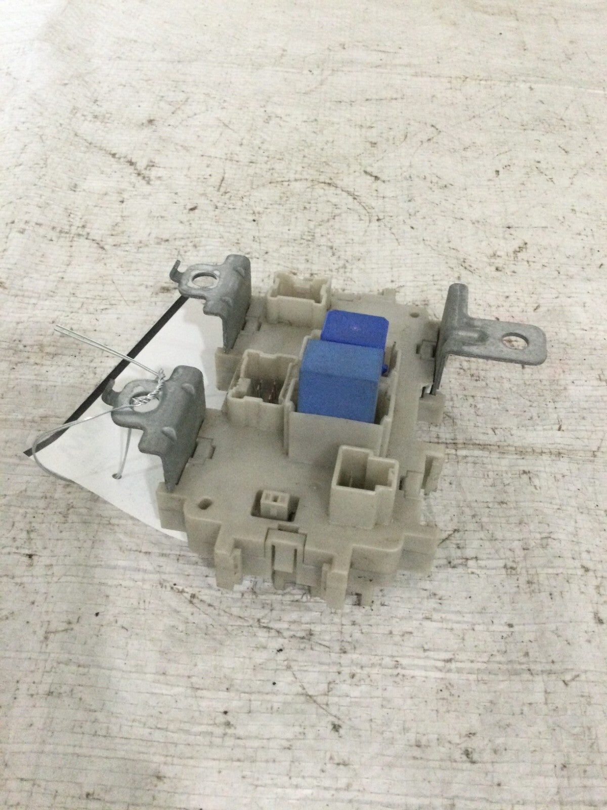 2006 Infiniti M45 Interior Dashboard Fuse Block Box OEM