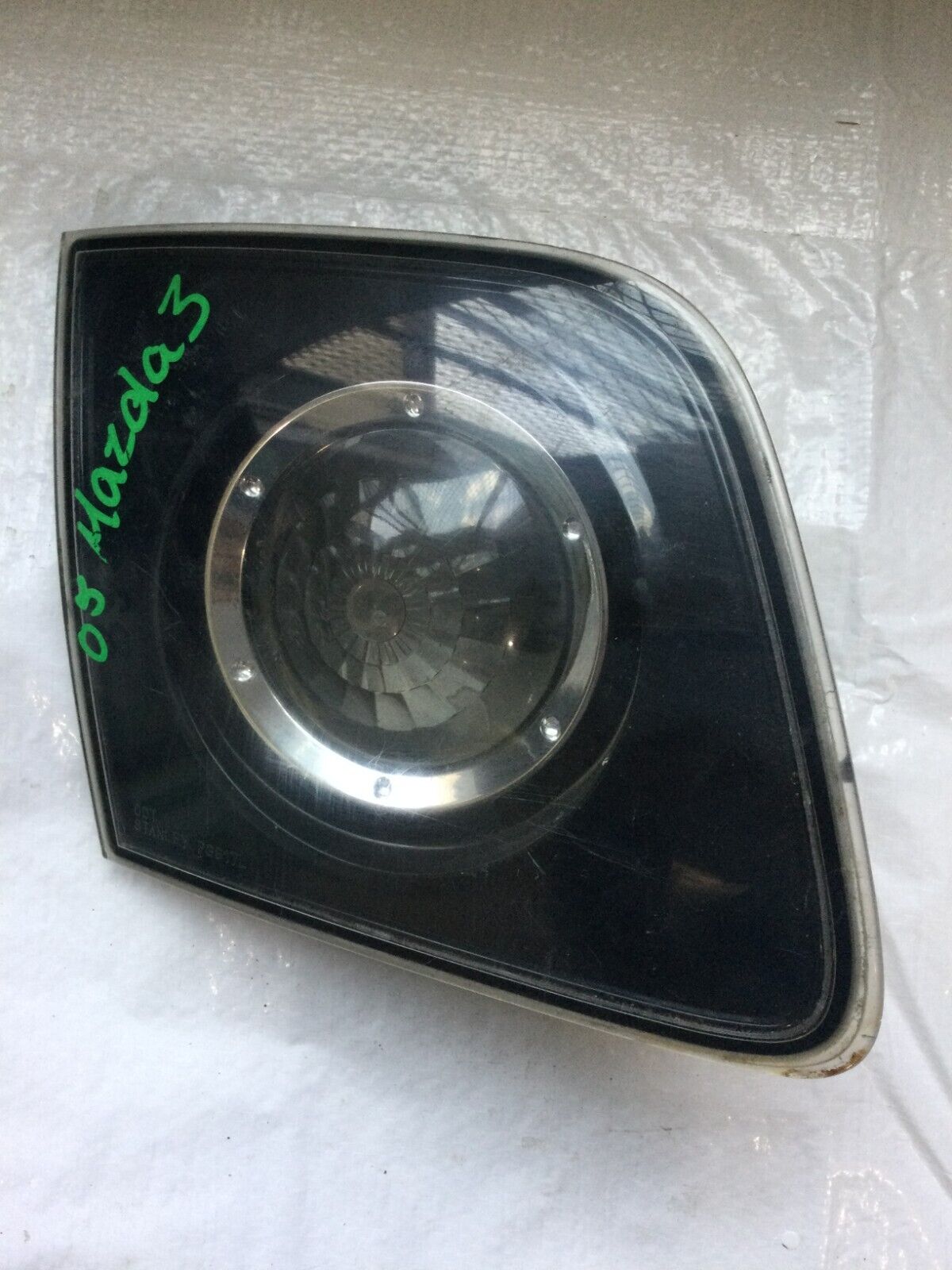 2004 2005 2006 Mazda 3 Driver Left Trunk Lid Mounted Tail Light Assembly OEM LH